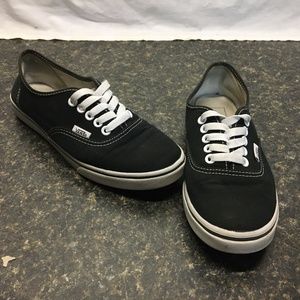 Black vans off the wall size 7 women